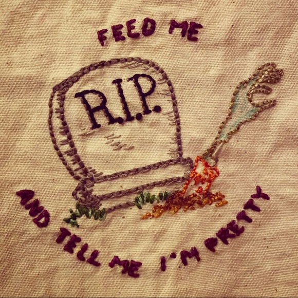 Meet your Posher, Danielle - Picture 4 of 4